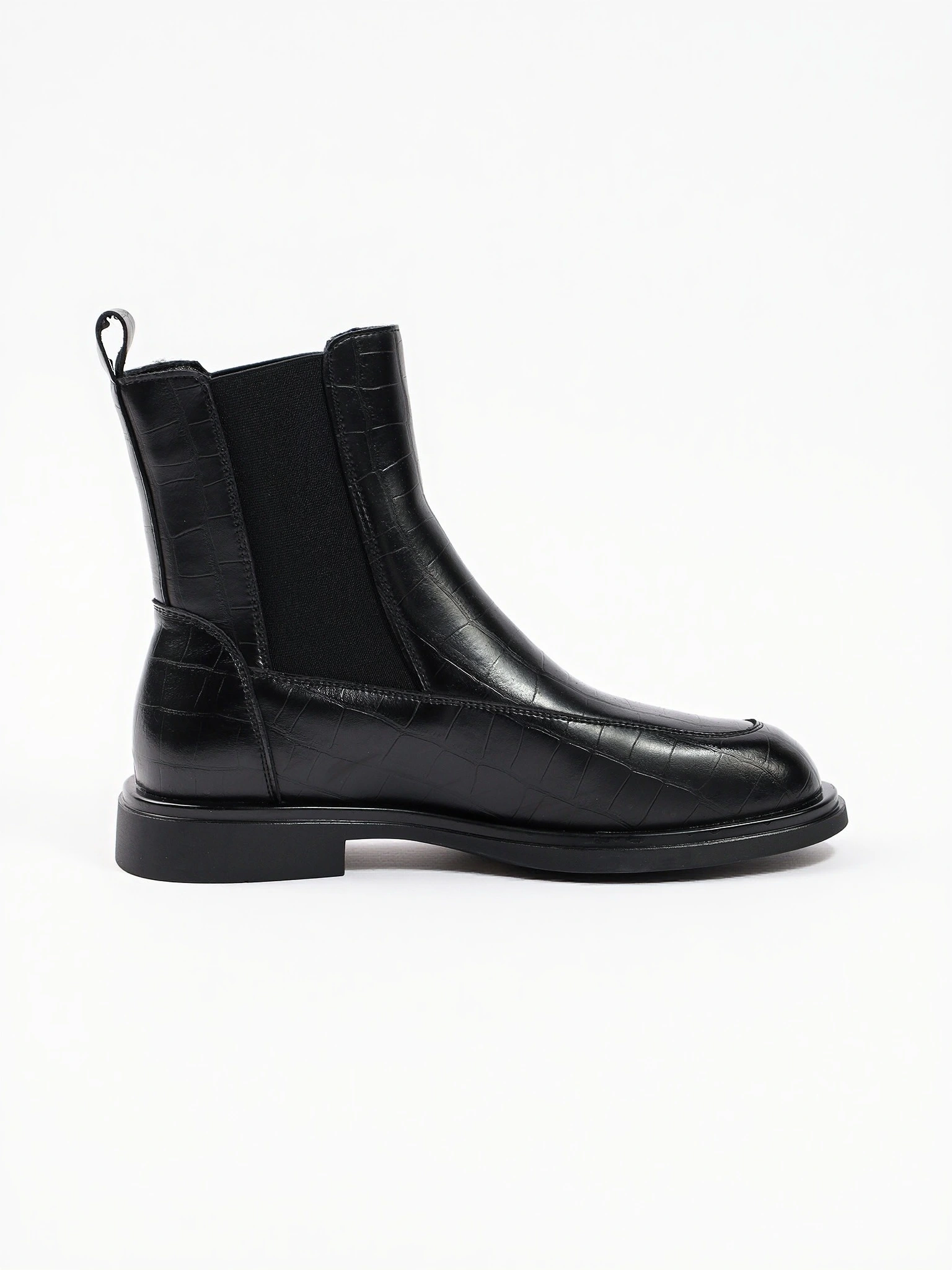 Ботинки-челси черного цвета из натуральной кожи